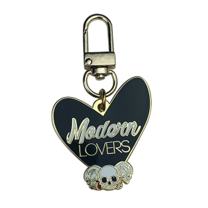 Porte-clés design coeur en métal émaillé