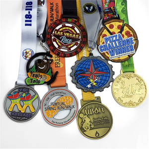 Médailles du défi des courses de marathon des courses virtuelles 2021